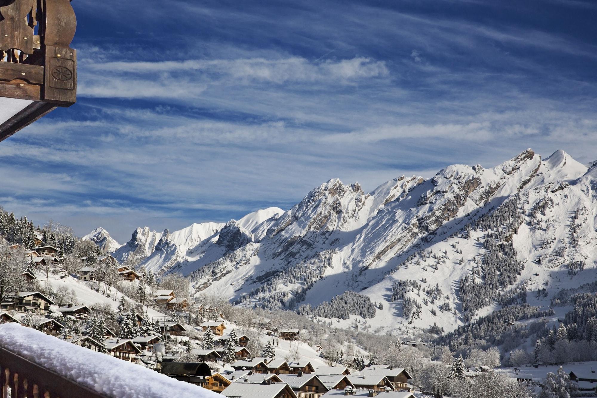 Hotel Alpen Roc 라클루자 외부 사진