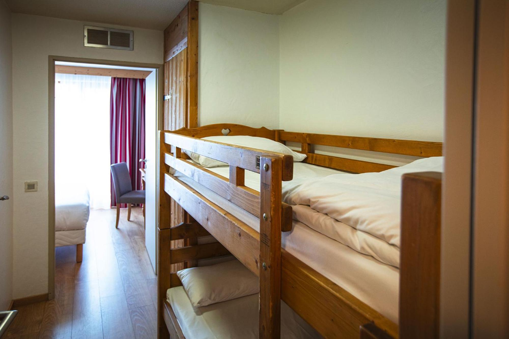 Hotel Alpen Roc 라클루자 외부 사진