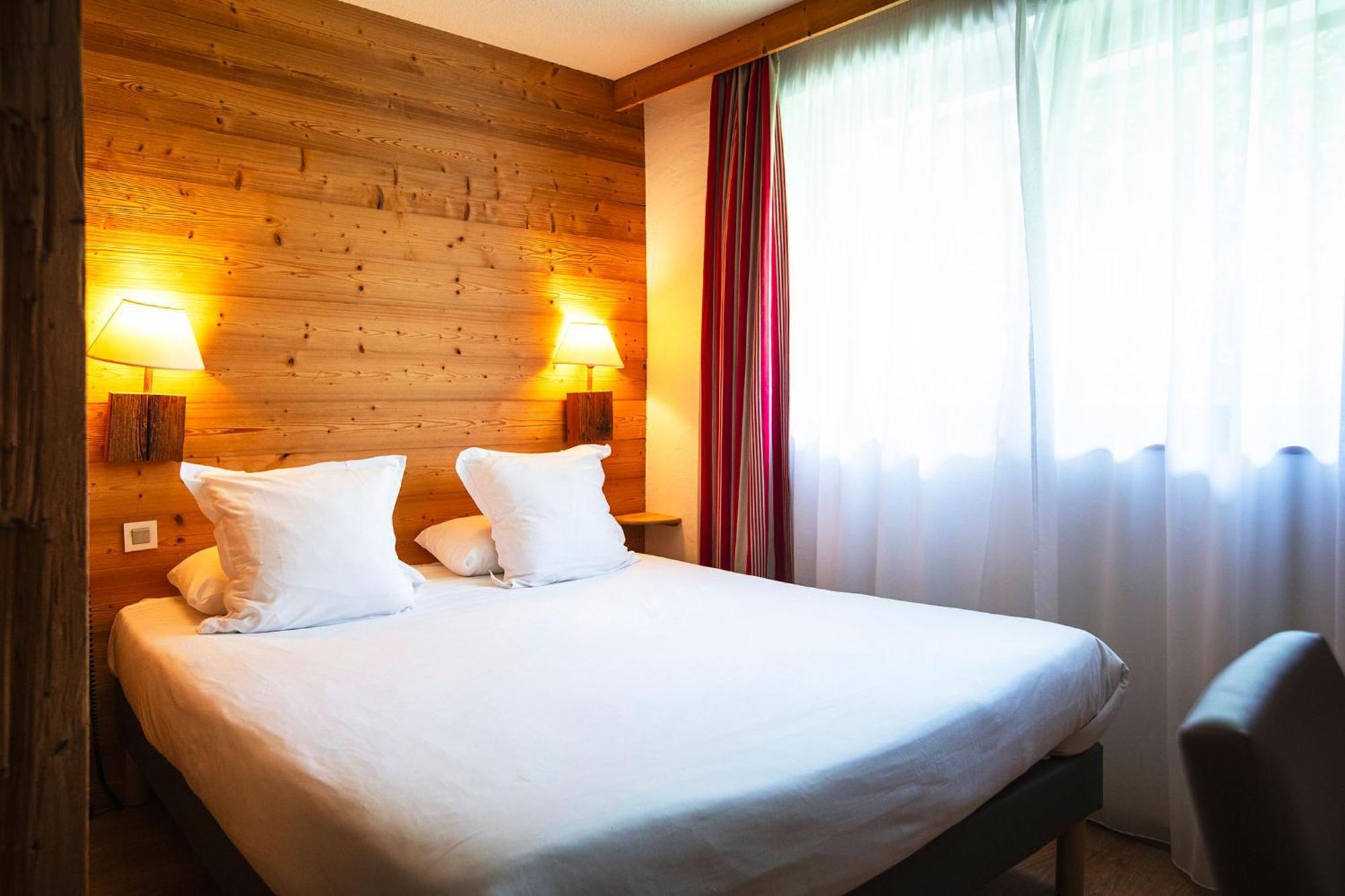 Hotel Alpen Roc 라클루자 외부 사진