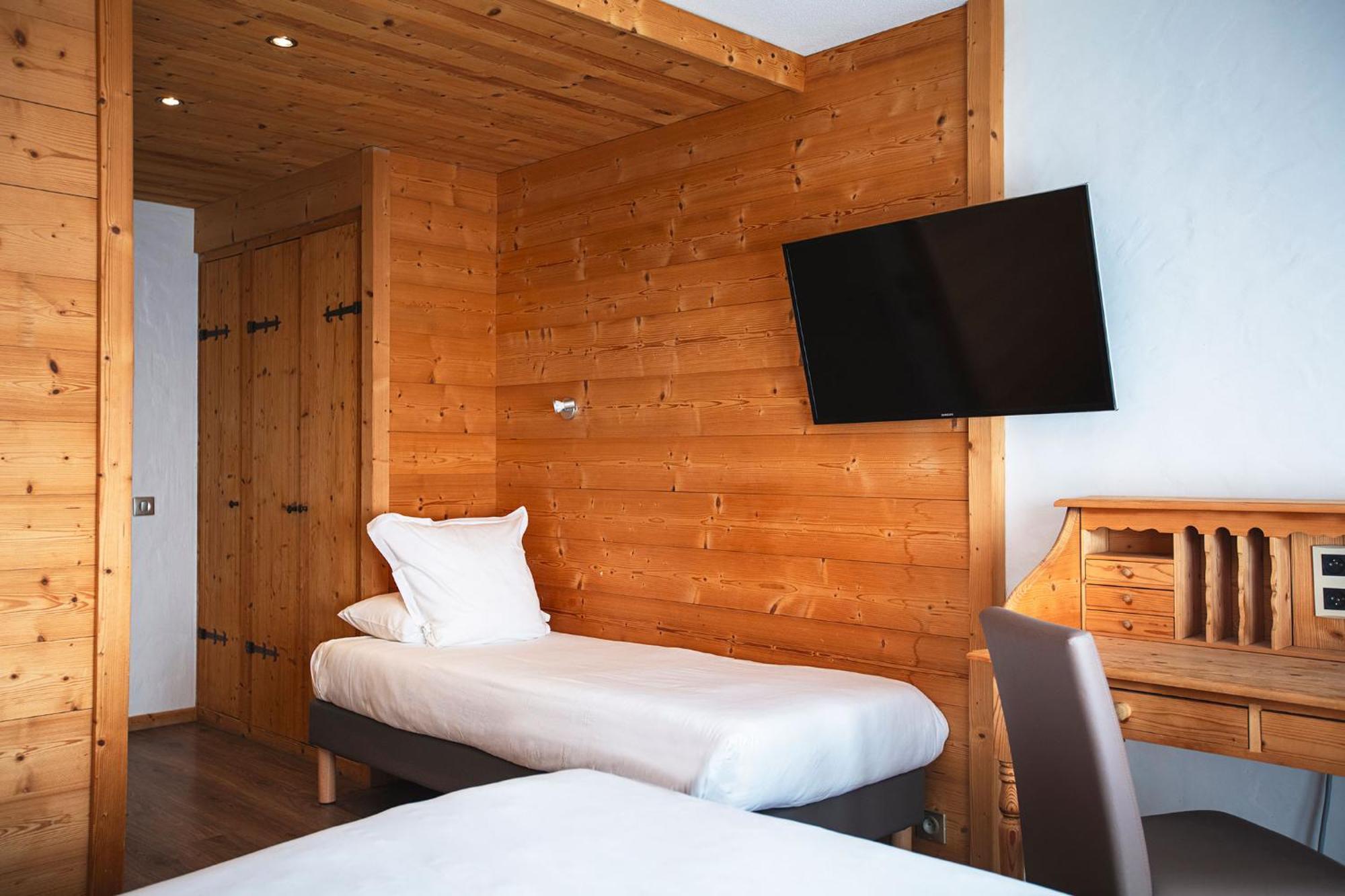 Hotel Alpen Roc 라클루자 외부 사진