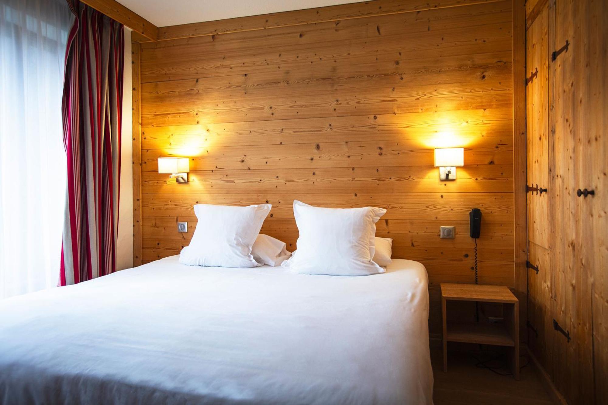 Hotel Alpen Roc 라클루자 외부 사진