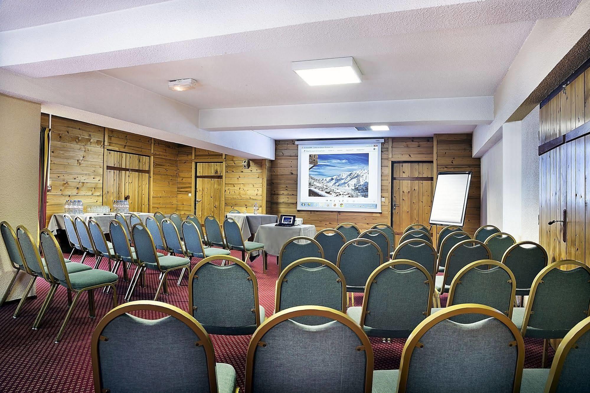 Hotel Alpen Roc 라클루자 외부 사진