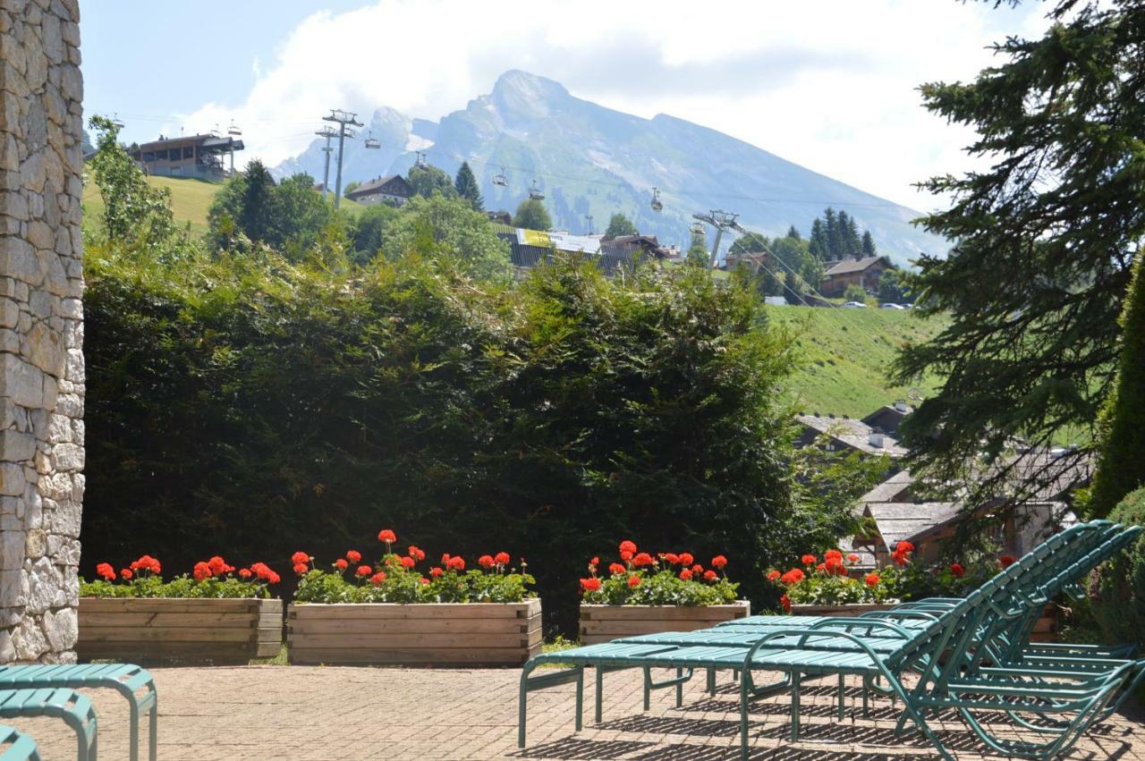 Hotel Alpen Roc 라클루자 외부 사진