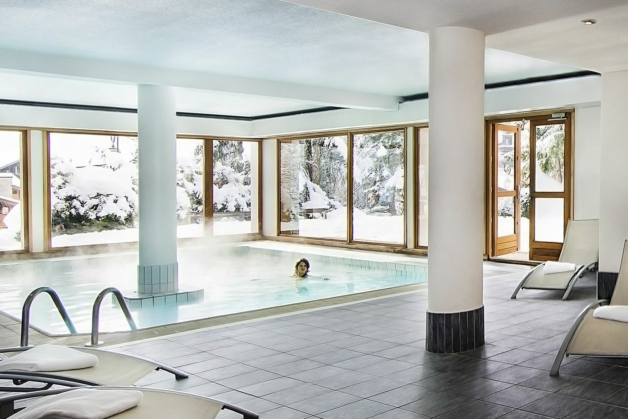 Hotel Alpen Roc 라클루자 외부 사진
