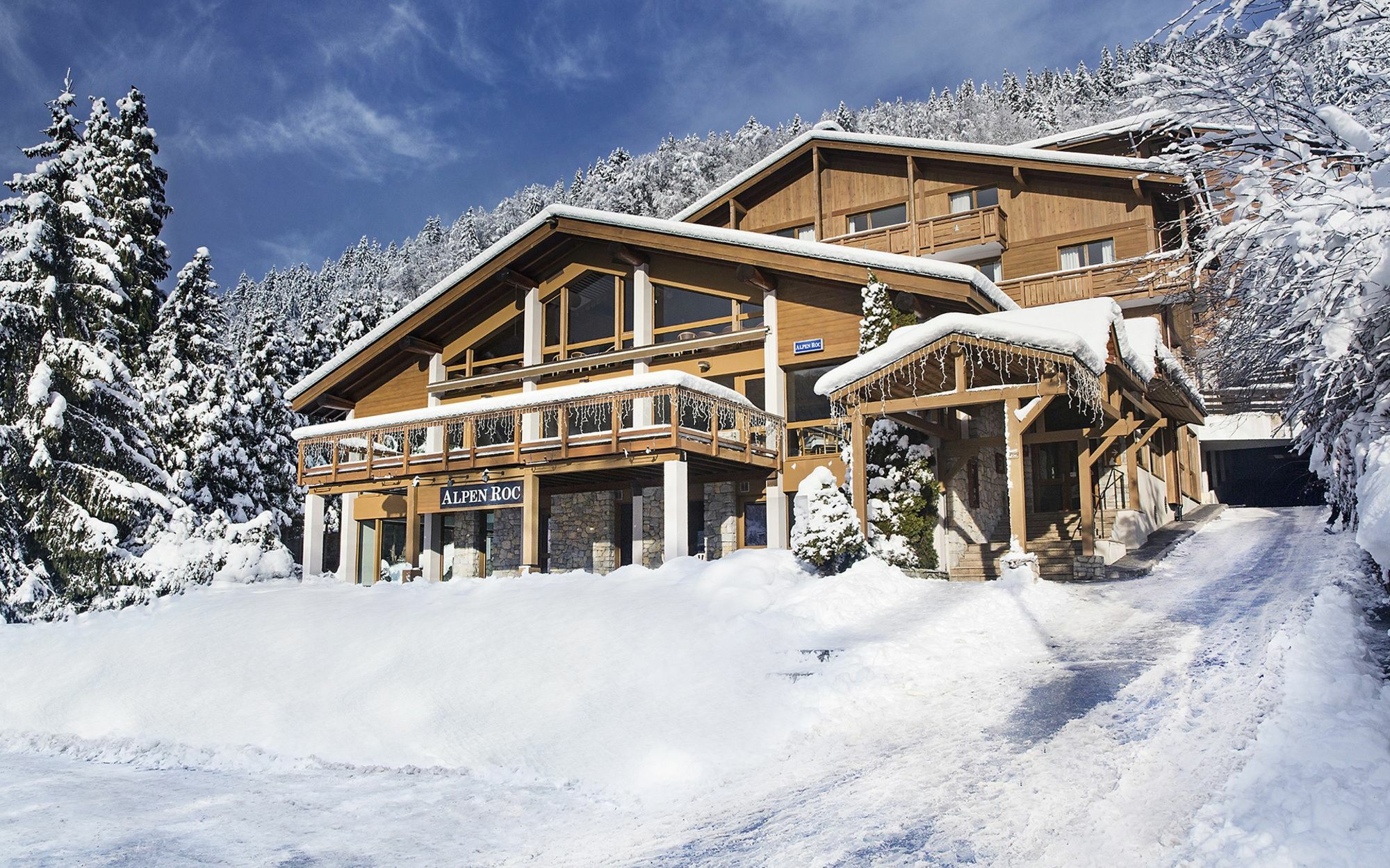 Hotel Alpen Roc 라클루자 외부 사진